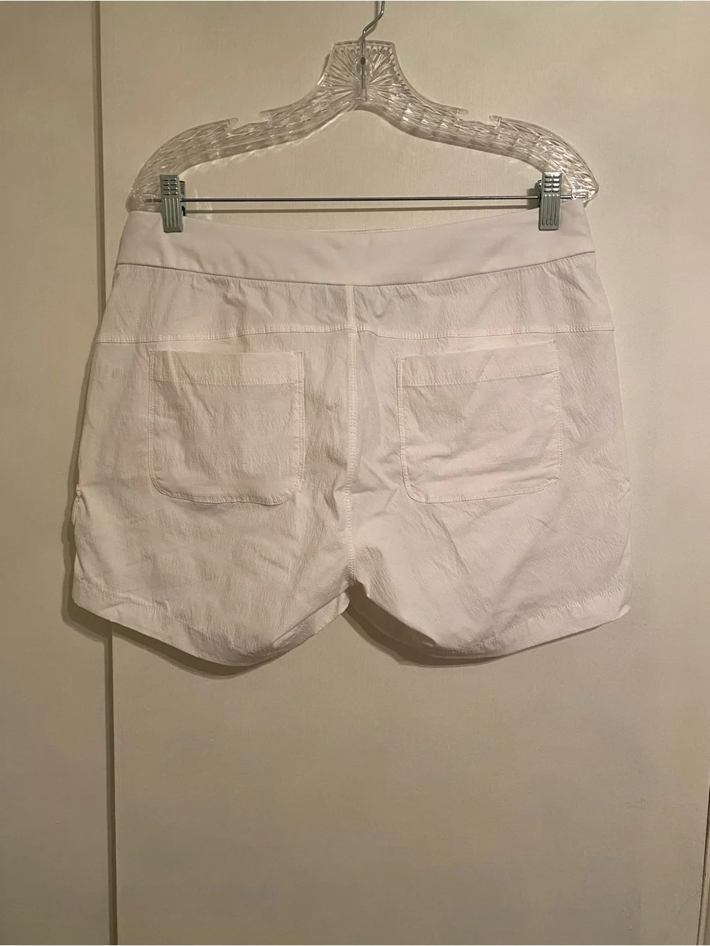 Athleta White Cargo Trekkie Shorts 2.0 with Stretch, Flap Pockets Front Zip - Picture 2 of 7